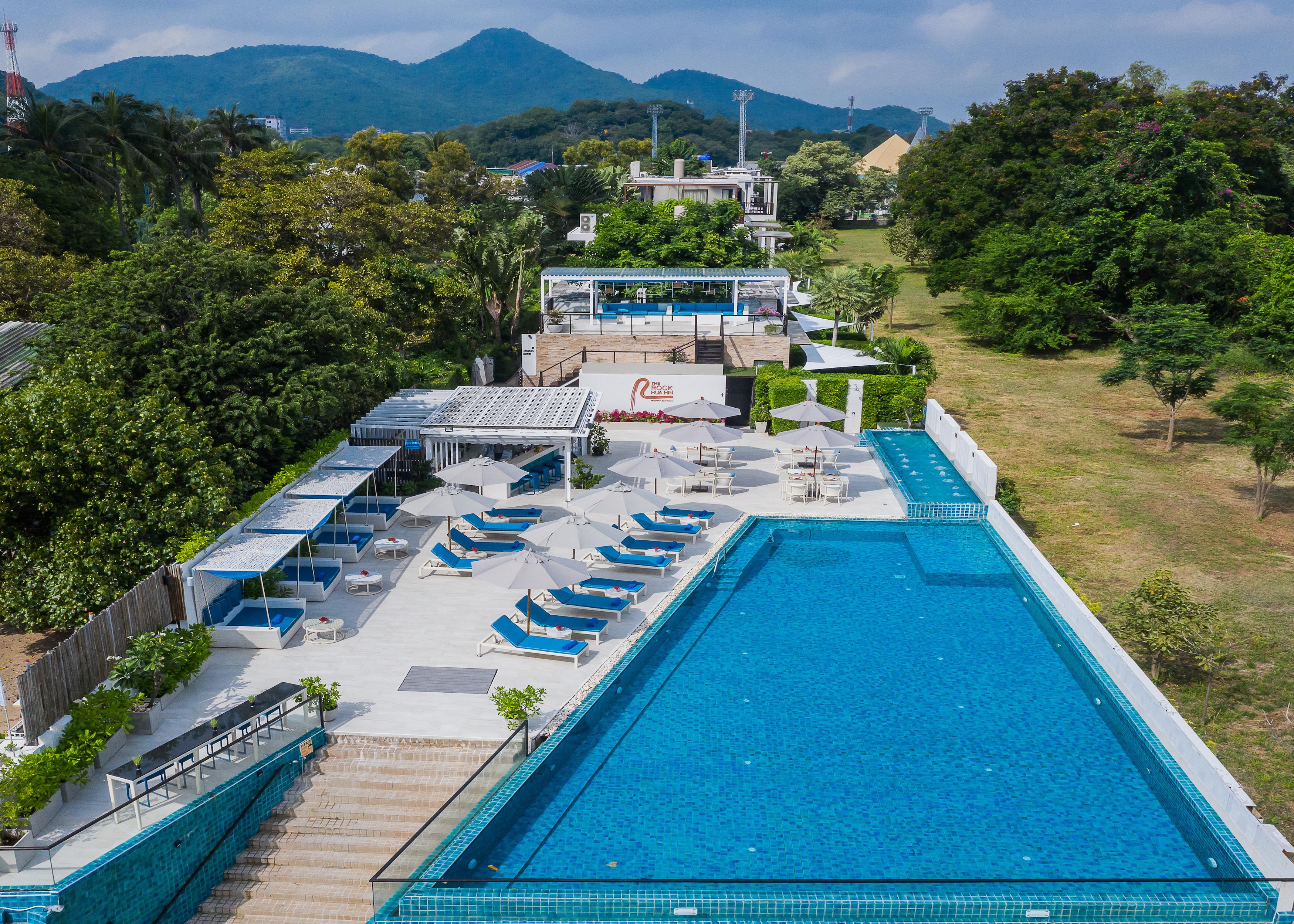 The Rock Hua Hin Beachfront Spa Resort Екстериор снимка