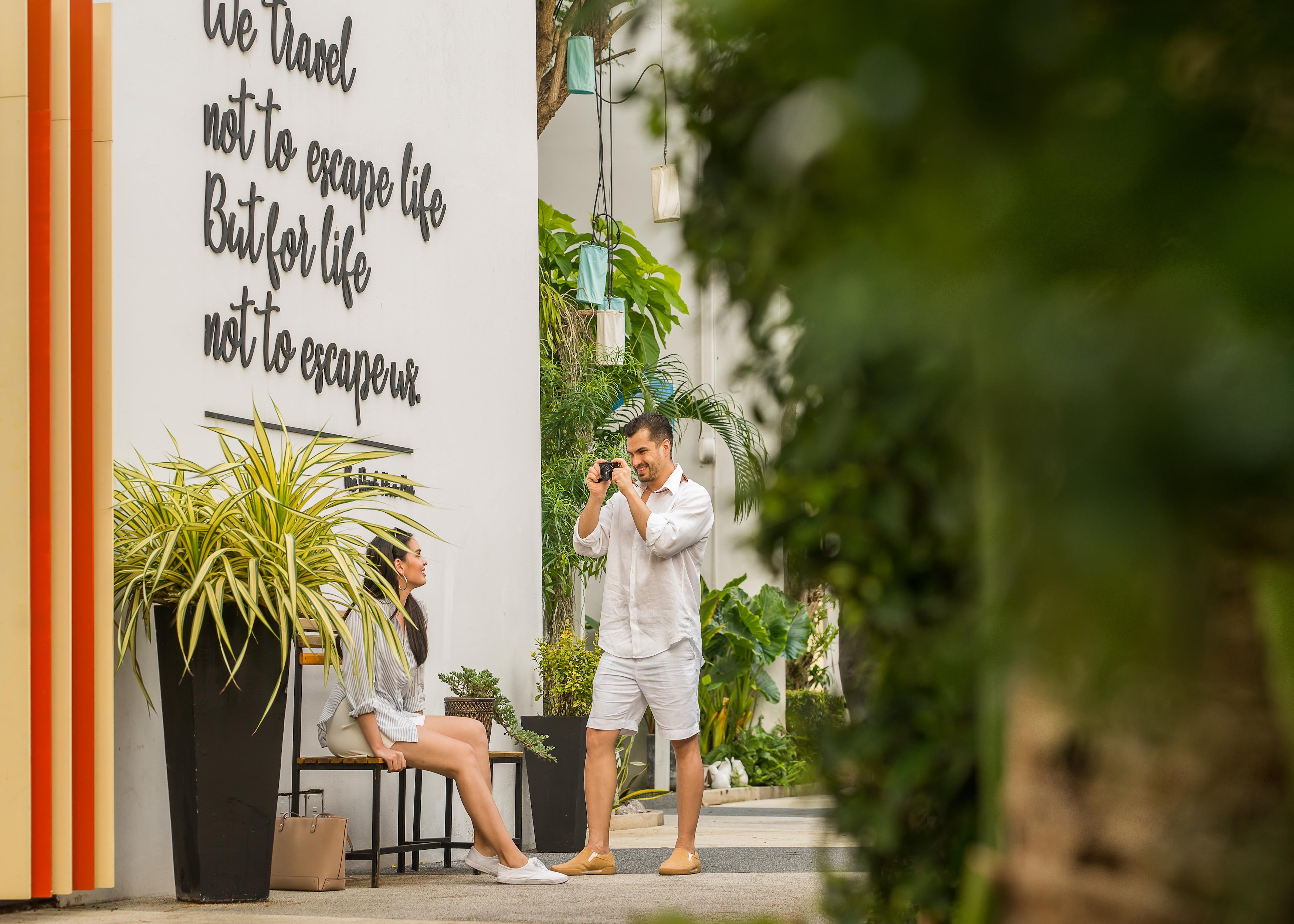 The Rock Hua Hin Beachfront Spa Resort Екстериор снимка