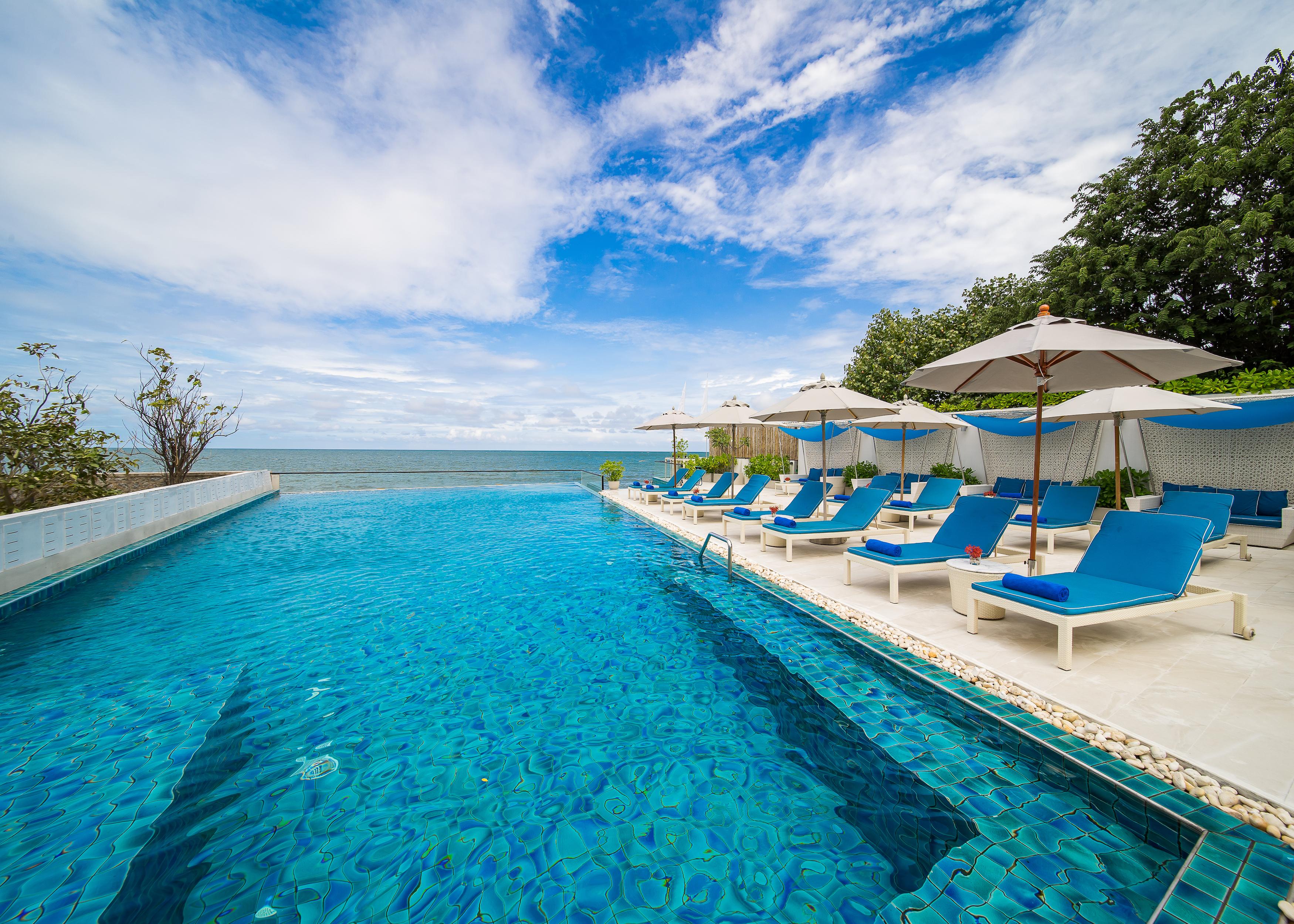 The Rock Hua Hin Beachfront Spa Resort Екстериор снимка