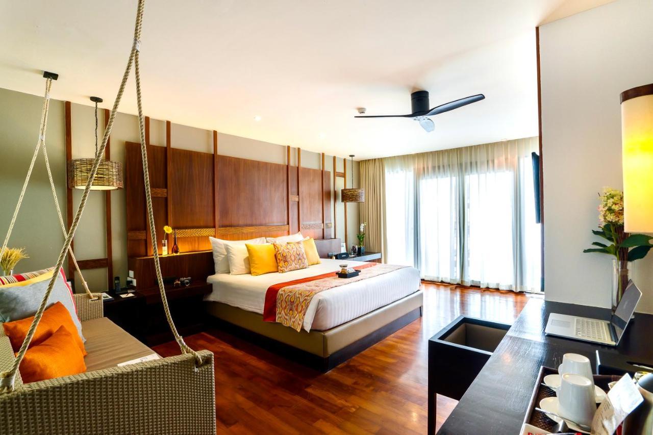 The Rock Hua Hin Beachfront Spa Resort Екстериор снимка