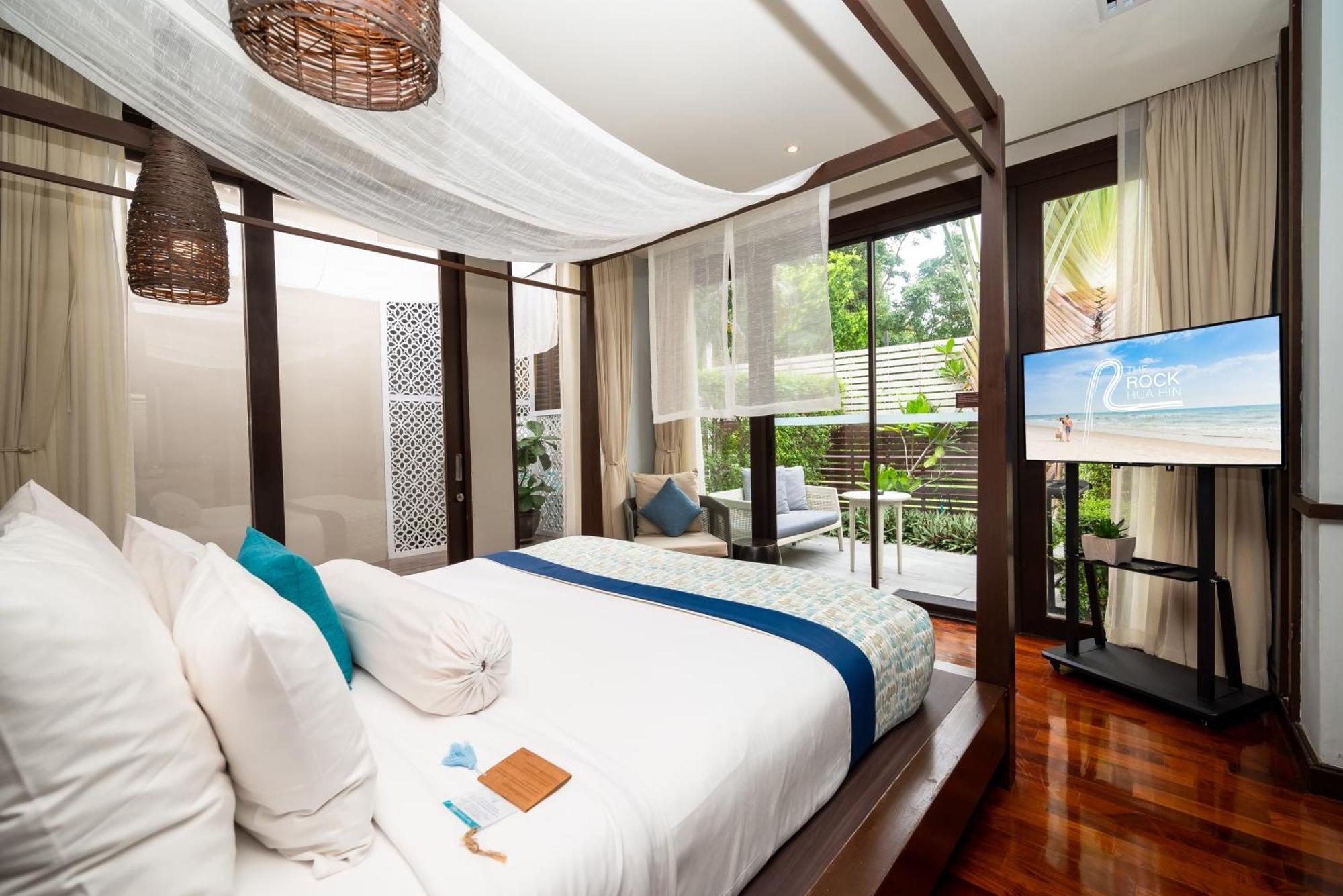 The Rock Hua Hin Beachfront Spa Resort Екстериор снимка