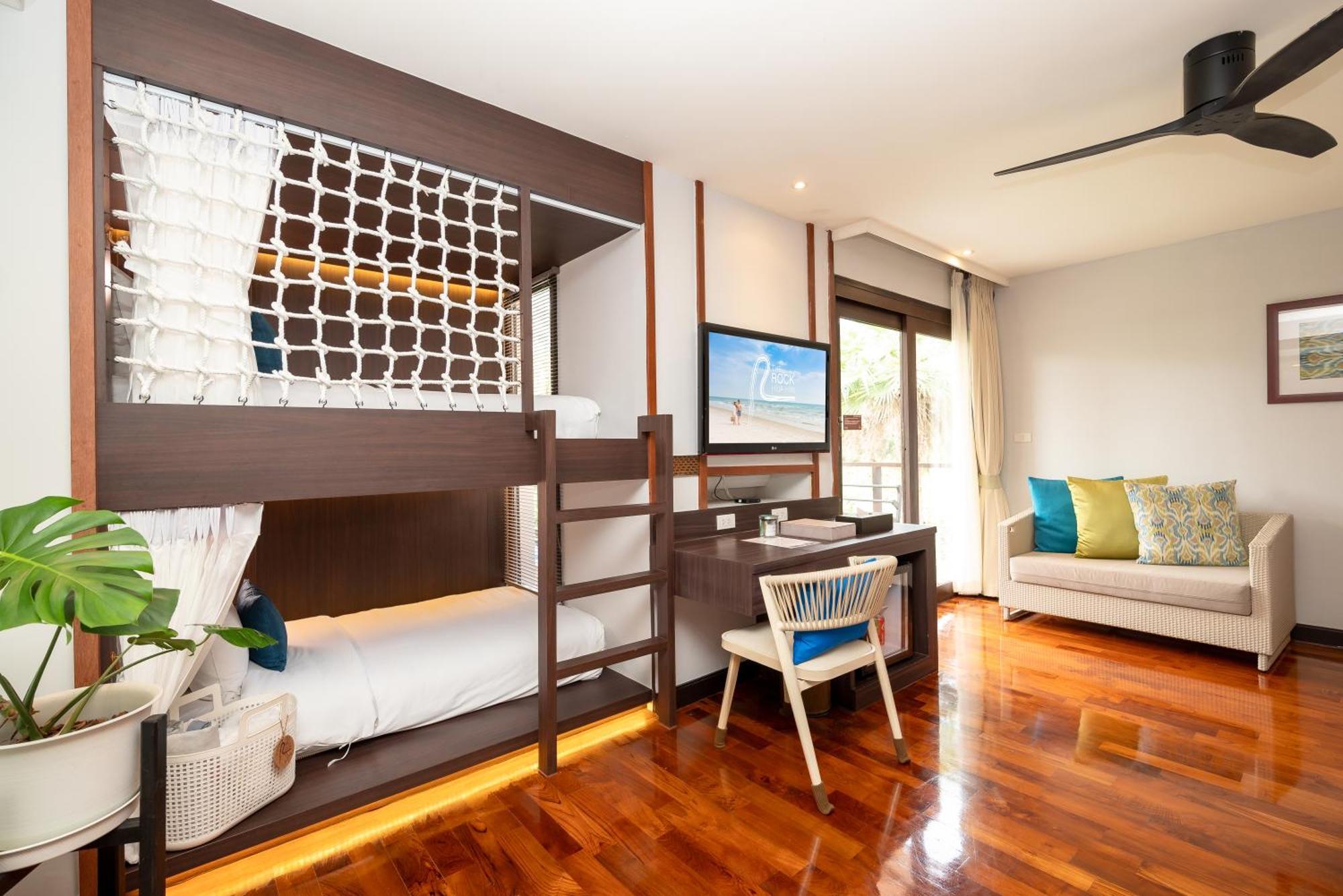 The Rock Hua Hin Beachfront Spa Resort Екстериор снимка