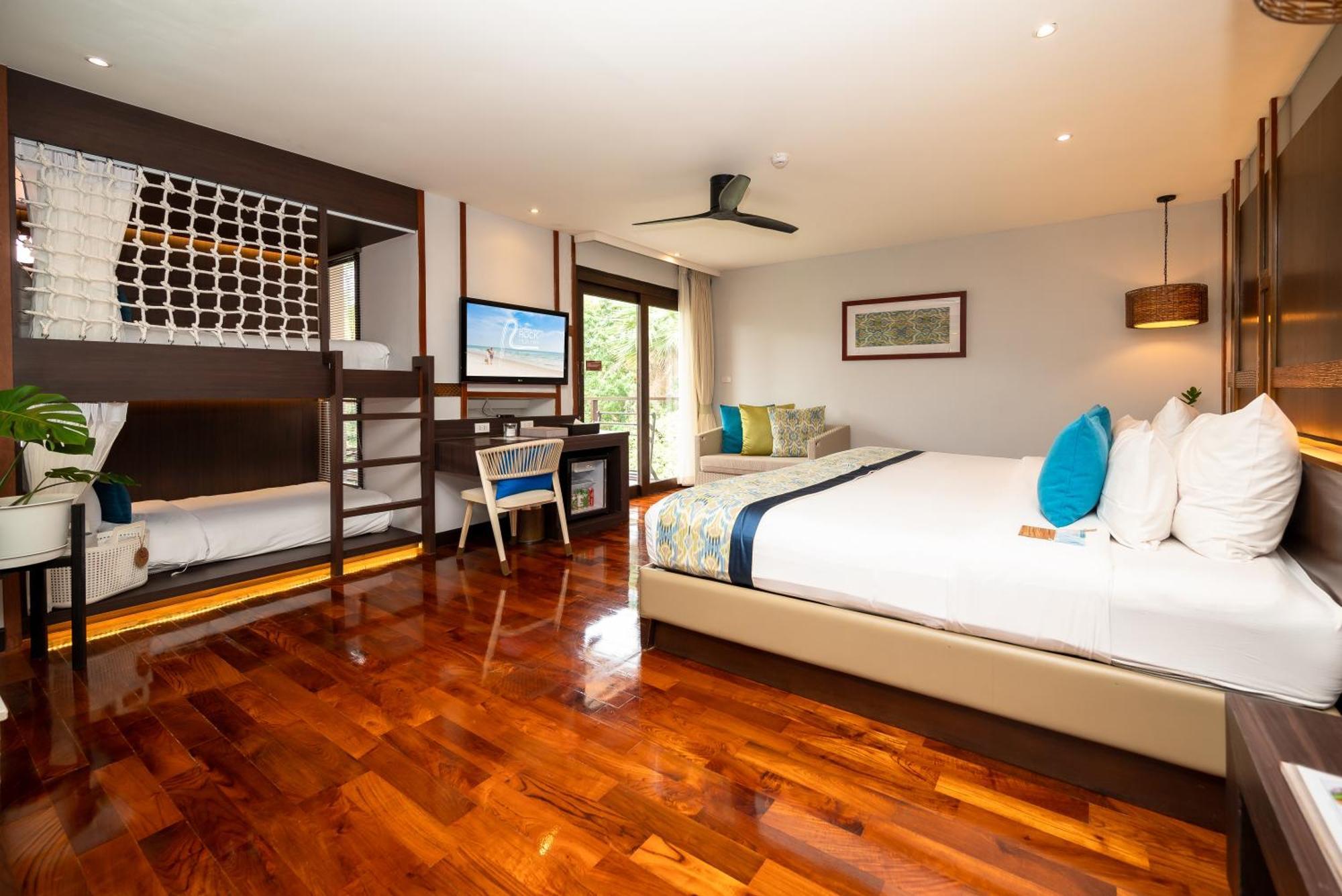 The Rock Hua Hin Beachfront Spa Resort Екстериор снимка